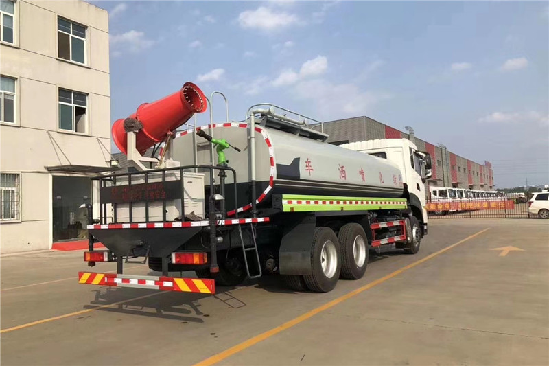 東風天龍后八輪20噸噴霧車，國六綠化噴灑車