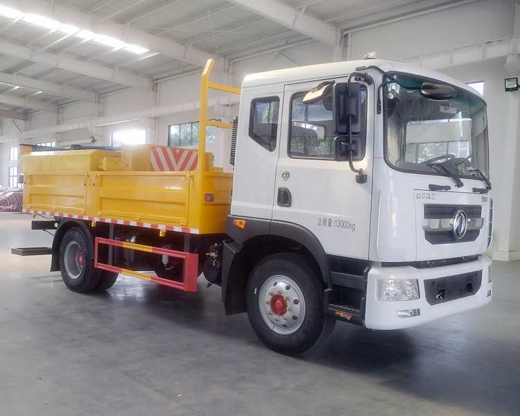 東風 D9防撞緩沖車